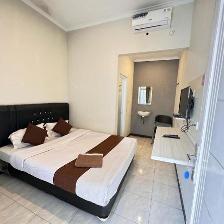 Fakhira Residence Hotel Cianjur Eksteriør billede