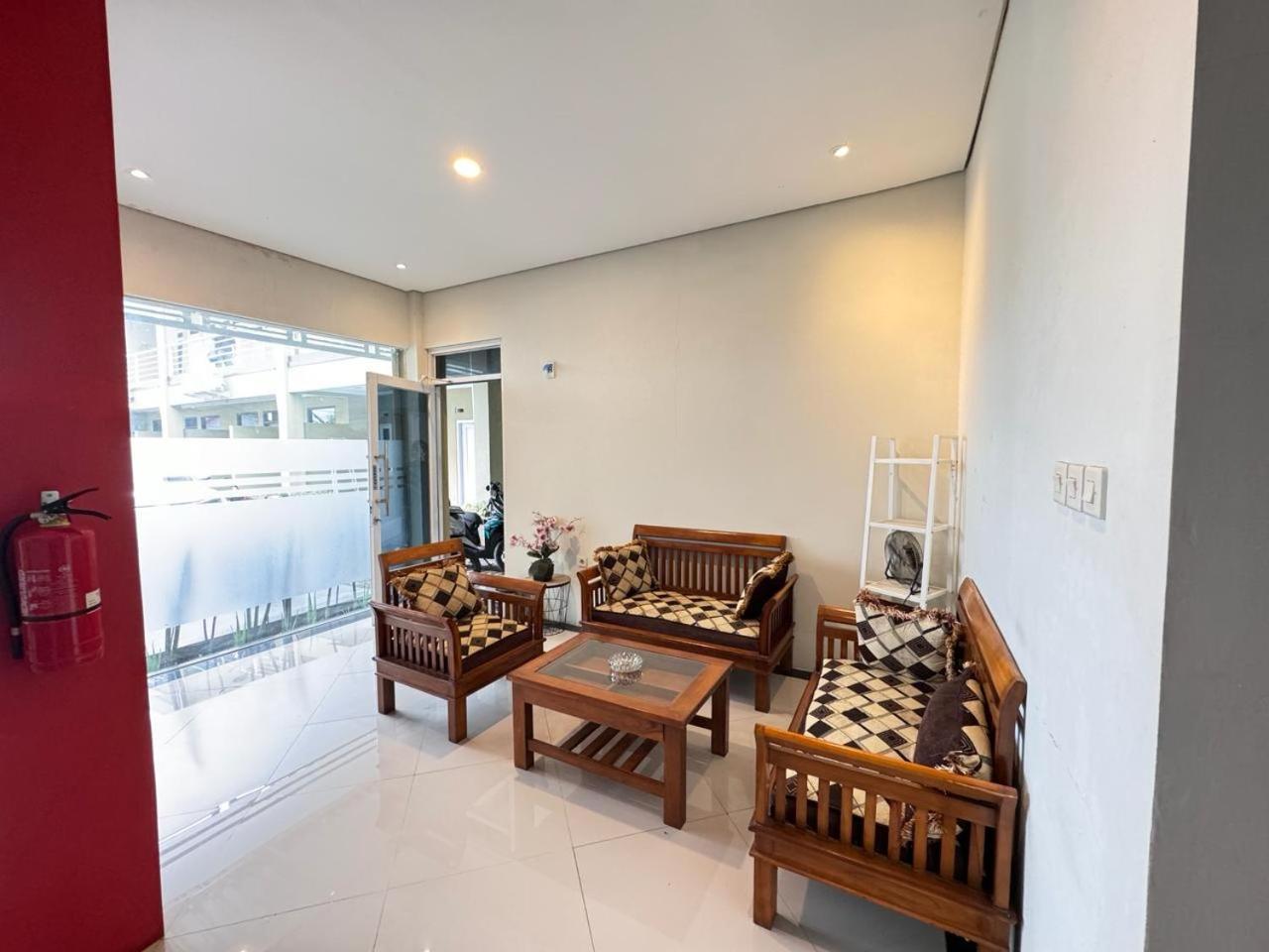 Fakhira Residence Hotel Cianjur Eksteriør billede