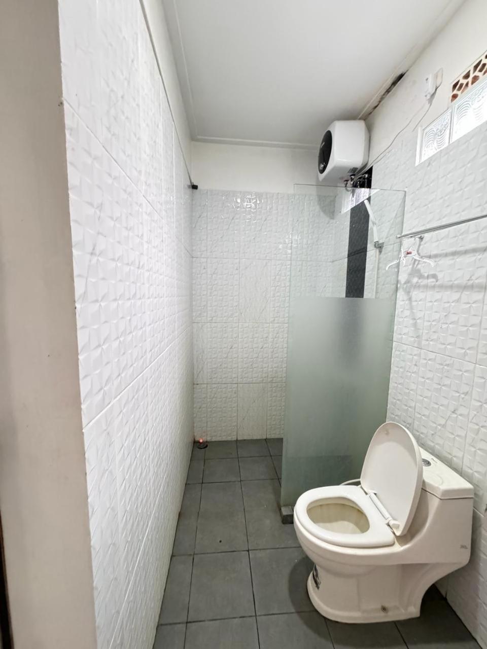 Fakhira Residence Hotel Cianjur Eksteriør billede