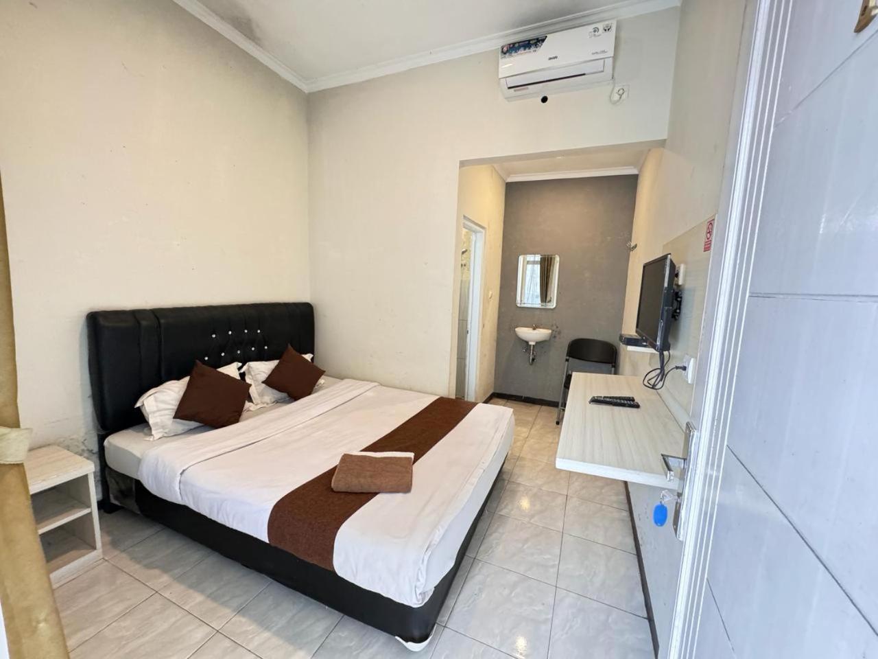 Fakhira Residence Hotel Cianjur Eksteriør billede